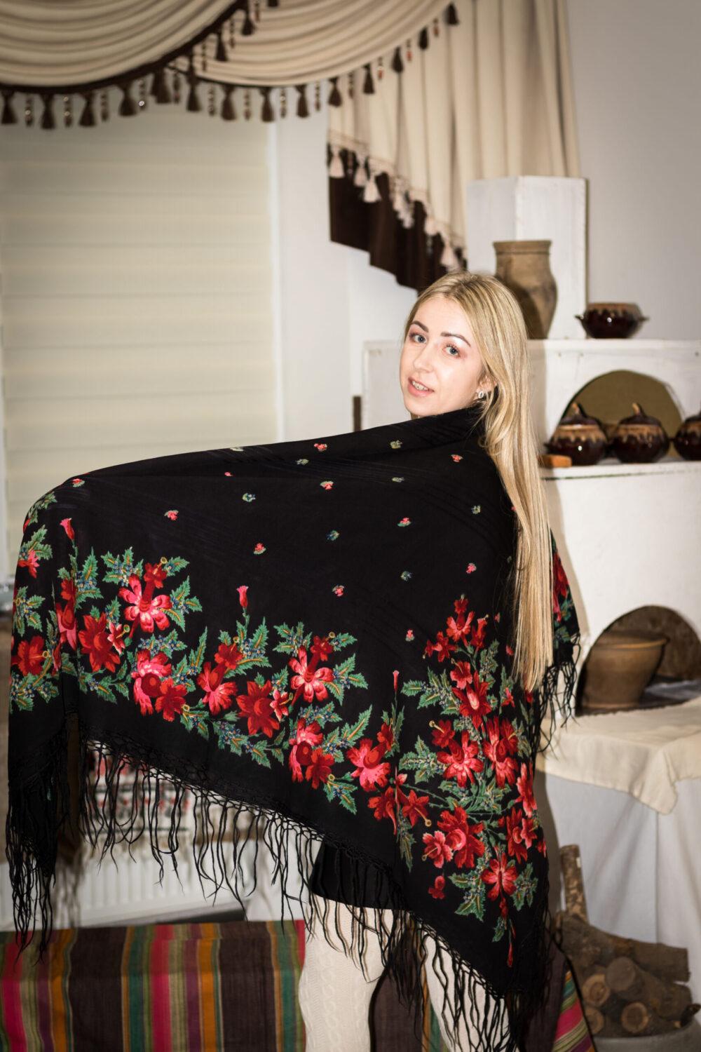 Історії про хустку 2