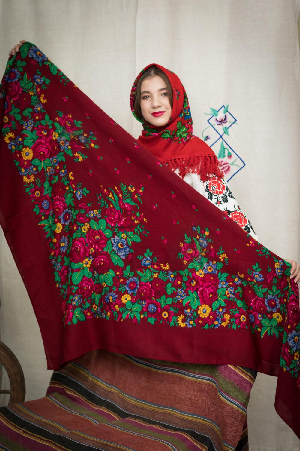 Історії про хустку 4