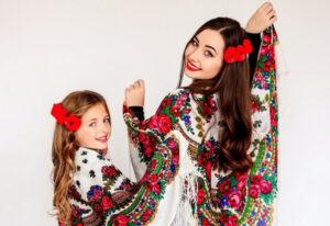 Флешмоб з хусткою