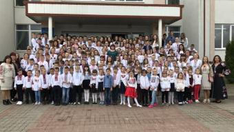 Як відзначили День вишиванки у Рованцівській школі