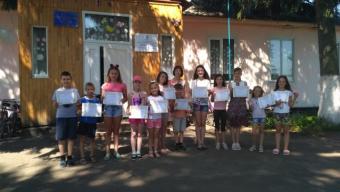 Канікули з користю: у Мстишині завершився англомовний табір (ФОТО)