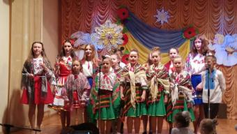 У Новоставі влаштували різдвяну феєрію (ФОТО)