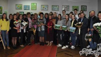 Прекрасна жінка і творча особистість: виставка картин Світлани Луцюк