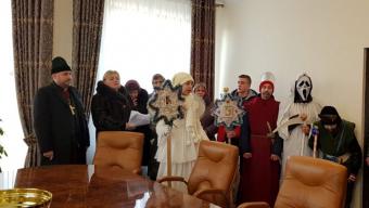 До Боратинської громади завітали вертеп та колядники