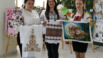 Ініціативна молодь створила «золотий оберіг» для рідної школи