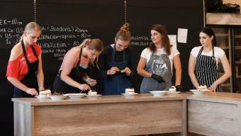 «Солодкий конкурс»: кондитери громади змагалися, чий десерт найкращий (ФОТО)