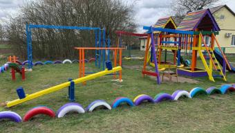 Як виглядає оновлений дитячий майданчик у Мстишині